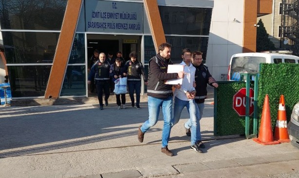 Foto - Böyle Batılı yaşam biçimi yerin dibine batsın! 17 yaşındaki evli kızdan büyük rezalet