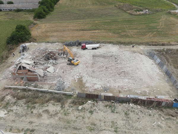 Foto - Böyle bir olay daha önce yaşanmadı| Müteahhit milyonluk sitelerini yıktırdı!