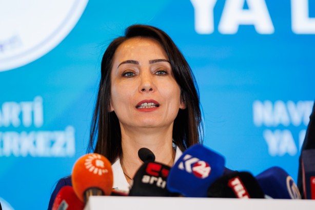 Foto - Böyle dansözlük görülmedi: Milletle alay mı ediyorsunuz? Bu ne perhiz bu ne lahana turşusu...