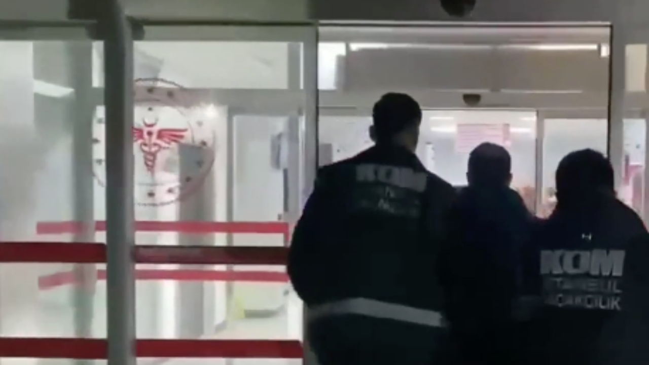 Böyle doktor olmaz olsun! Sizi namussuzlar sizi