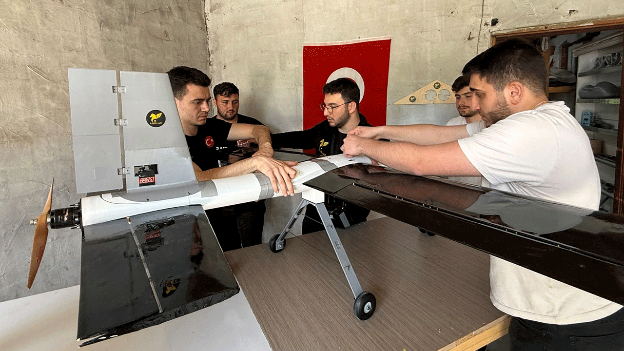 Böyle düğün görülmedi : Konvoyun önünü dronla kesti!