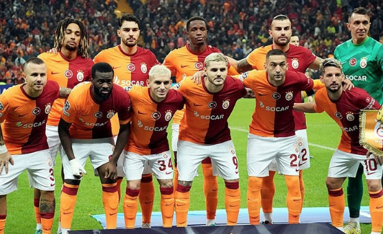 Foto - Böyle duyuracaklar: Para için Galatasaray'a dönmüştü, yıldızlar topluluğunda kayboldu...
