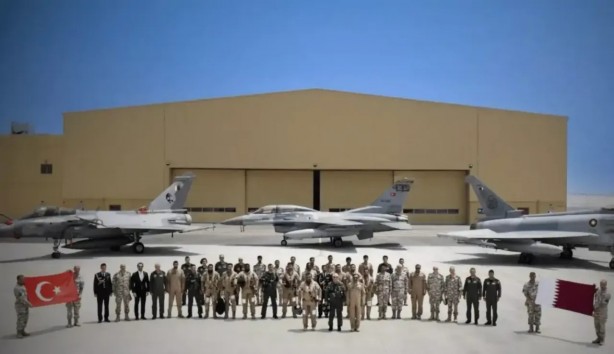 Foto - "Arap ülkesi, Türkiye'ye Yunanistan'ın elindeki uçakların gizli sırlarını verecek"