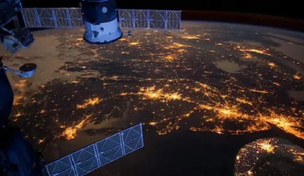 Foto - Böyle engelliyor! Elon Musk Astronomi uzmanlarını çıldırtı