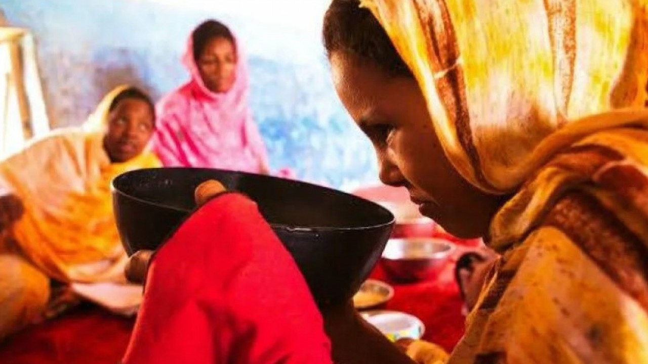 Foto - Böyle gelenek ne görüldü ne duyuldu: Eğer kilolu değilseniz evlenemezsiniz!