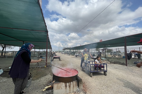 Foto - Böyle hizmet görülmedi! O ilimizde her mahalleye salça kazanı yerleştirildi
