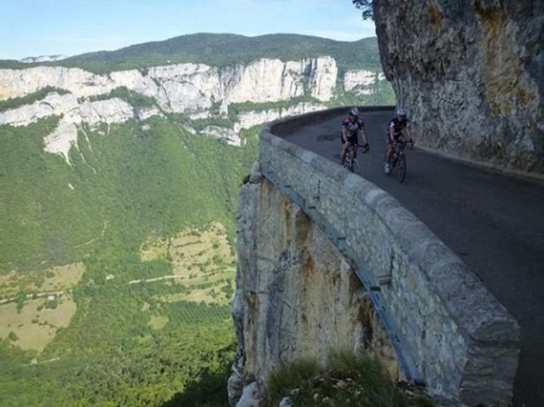 Foto - Böyle köprü görülmedi!