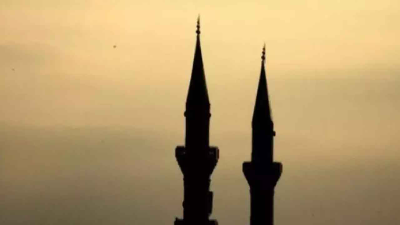 Böyle kötülük görülmedi! Ezanı yasakladılar