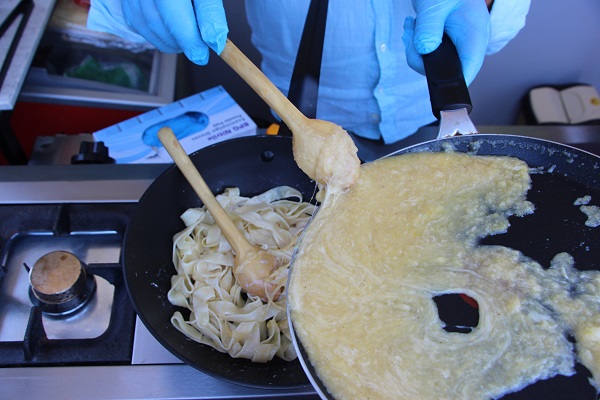 Foto - Böyle kuymak görülmedi! Bakın içinde ne var? 