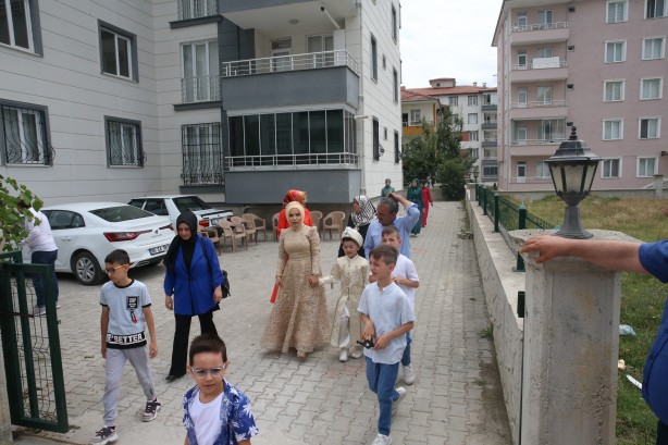 Foto - Böyle makam aracına can feda! Tokat Valisi Numan Hatipoğlu gönülleri fethetti