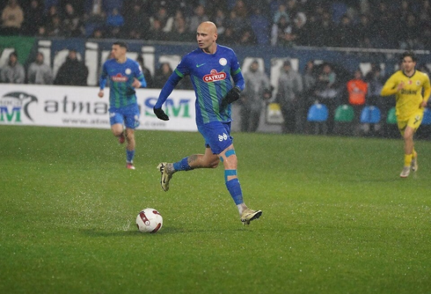 Böyle öz eleştiri görülmedi gerçekten! Tamamen aptalca: Rize'nin İngilizi işte böyle konuştu...