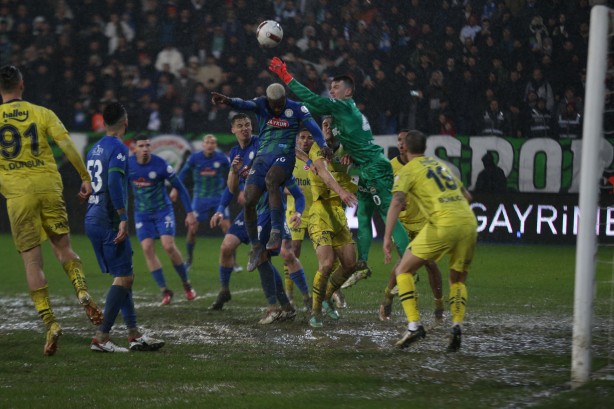 Foto - Böyle öz eleştiri görülmedi gerçekten! Tamamen aptalca: Rize'nin İngilizi işte böyle konuştu...