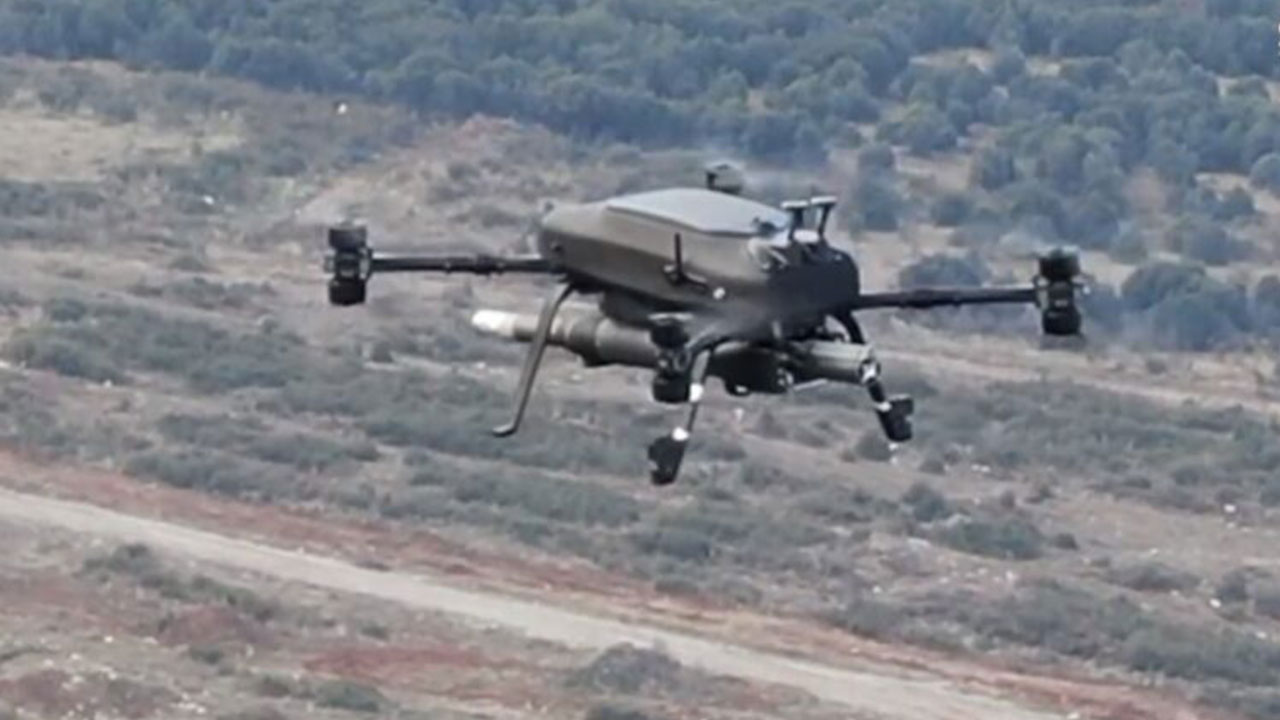 Foto - Türk kamuoyu alay ediyor ama onlar böyle servis ettiler:  Türkiye'yi titreten insansız hava aracı