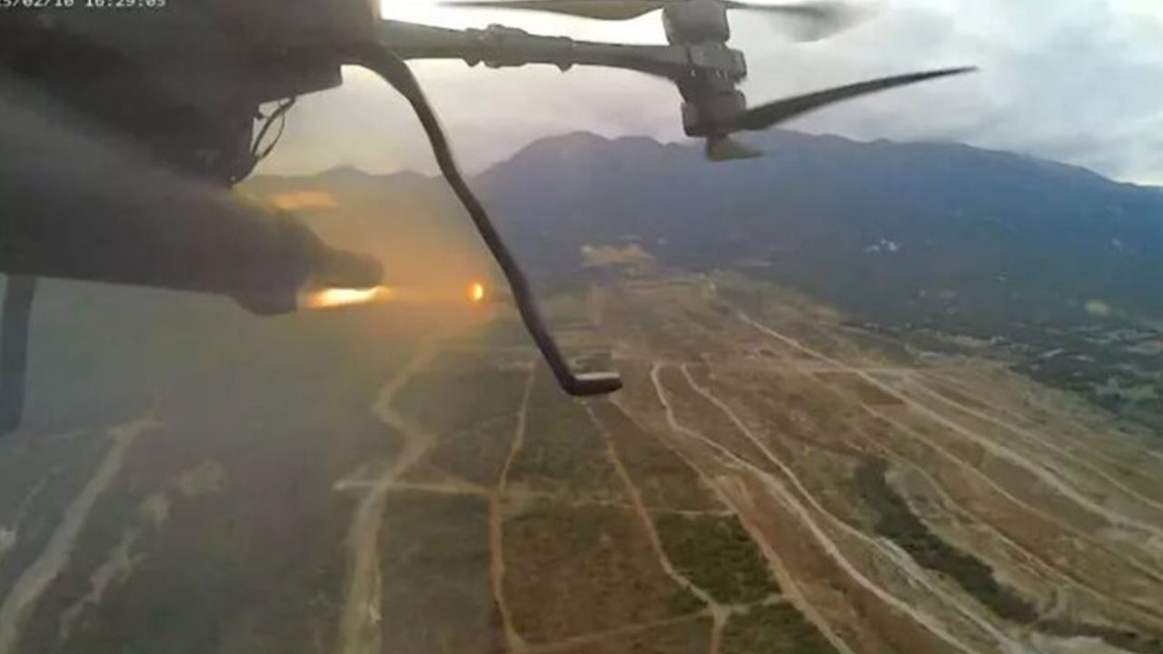 Foto - Türk kamuoyu alay ediyor ama onlar böyle servis ettiler:  Türkiye'yi titreten insansız hava aracı