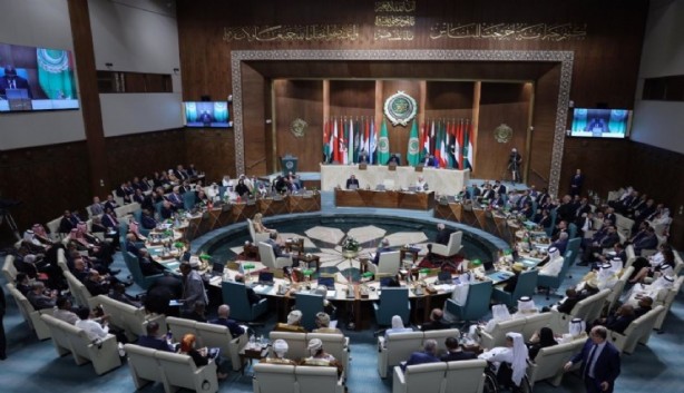 Böyle skandal görülmedi: Hakan Fidan anons edilince salonu terk ettiler