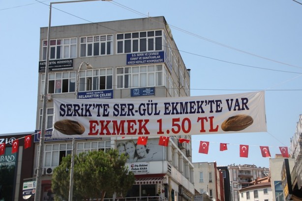 Foto - Böyle tepki gösterdi! Ekmeği bakın kaç liradan satışa sundu