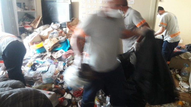 Foto - Böyle teyze olmaz olsun! Çöp evde alıkonulan Muhammet'in ifadesi ortaya çıktı