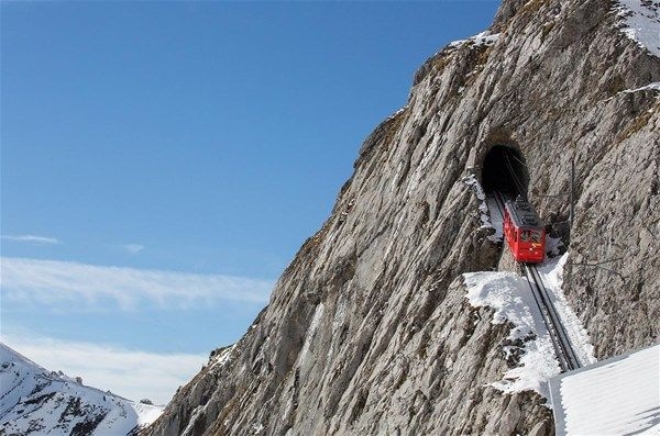 Foto - Böyle tren yolu gördünüz mü?
