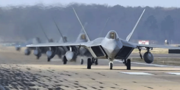 Bölgede tansiyon çok yüksek! Savaş jetleri konuşlandı... Can alıcı Türkiye detayı