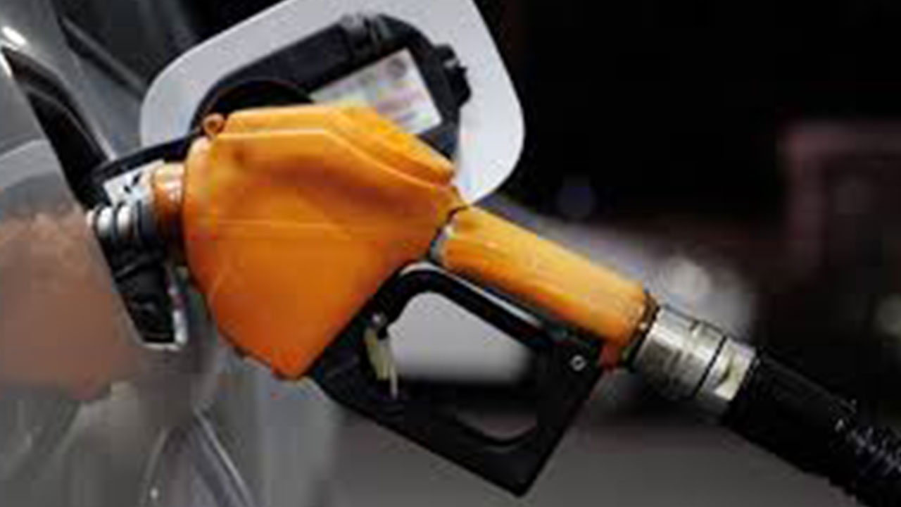 Foto - Böylesi daha önce yaşanmadı! Akaryakıt fiyatlarındaki değişiklik 5 lirayı bulacak