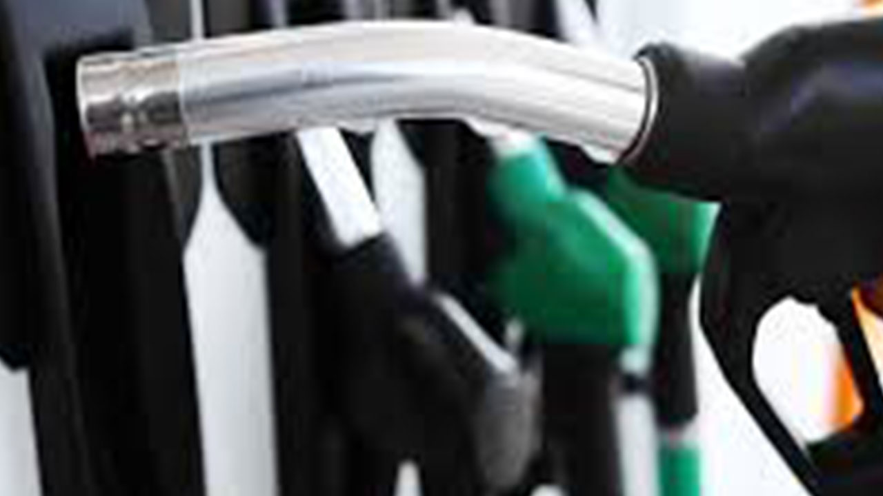 Foto - Böylesi daha önce yaşanmadı! Akaryakıt fiyatlarındaki değişiklik 5 lirayı bulacak