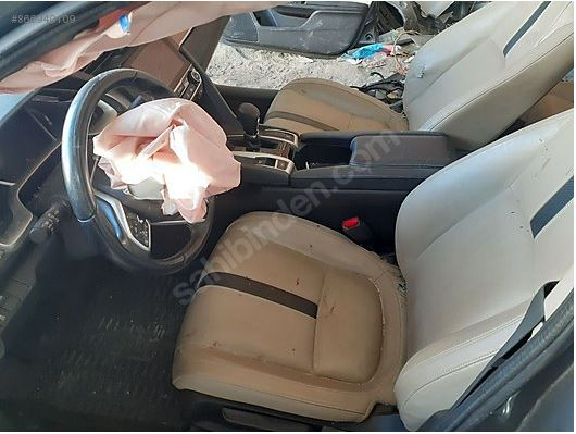 Foto - Böylesi görülmedi... Ağır hasarlı aracın fiyatı "yuh artık" dedirtti!