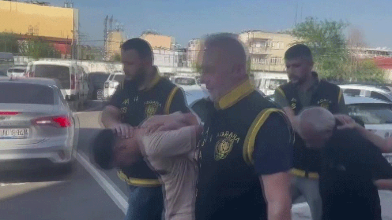 Foto - Böylesi görülmedi! Alçaklıklarına cuma namazını alet ettiler