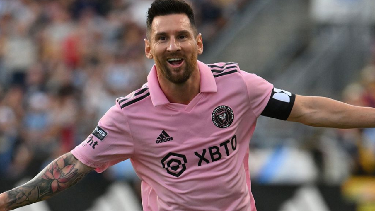 Böylesi görülmedi: Herkes bunun şaşkınlığını yaşıyor: Defanslara diz çöktürür bu hamle: En büyük imza