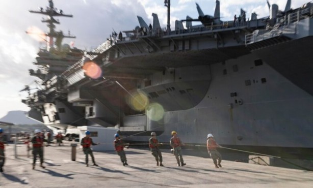 Böylesi ilk kez oluyor! Türkiye'ye karşı nükleer güçle çalışan iki savaş gemisi apar topar bölgeye çağırdılar