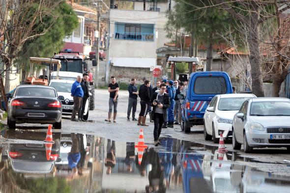 Foto - Böylesi ilk kez oluyor! Yetkililerin eli kolu bağlandı