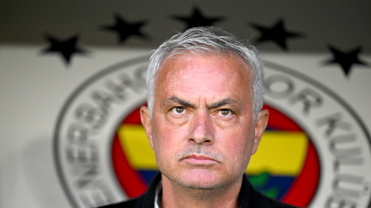 Foto - Böylesi tepkiyi ilk kez göreceksiniz.. Canlı yayında adeta çılgına döndü: Fenerbahçeli futbolcuya sert sözler