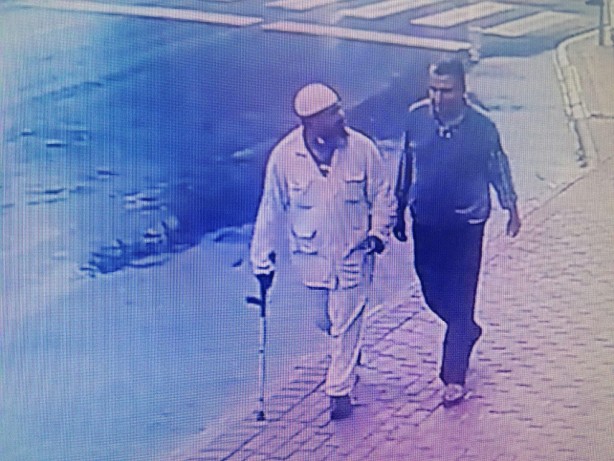 Böylesine az rastlanır! Dilenci değil sanki tiyatrocu