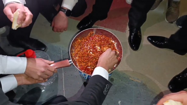 Foto - Böylesine az rastlanır! Düğünde akıllara zarar şakalar!