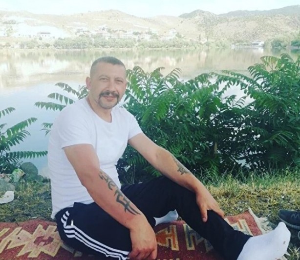 Foto - Böylesine az rastlanır! Mezarlıkta tüyler ürperten olay