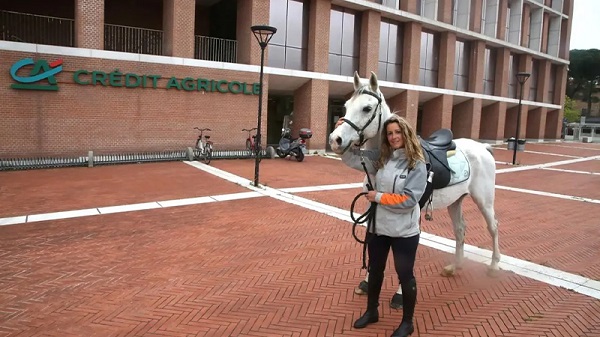 Foto - Böylesine az rastlanır | Patrona kızan kadın öyle bir şey yaptı ki…