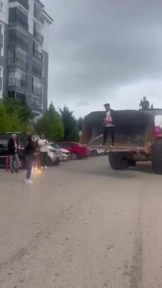 Foto - Böylesine az rastlanır! Sıradışı evlenme teklifi