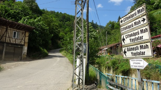Foto - Böylesine zor rastlanır! Trabzon’da şaşkına çeviren tabela