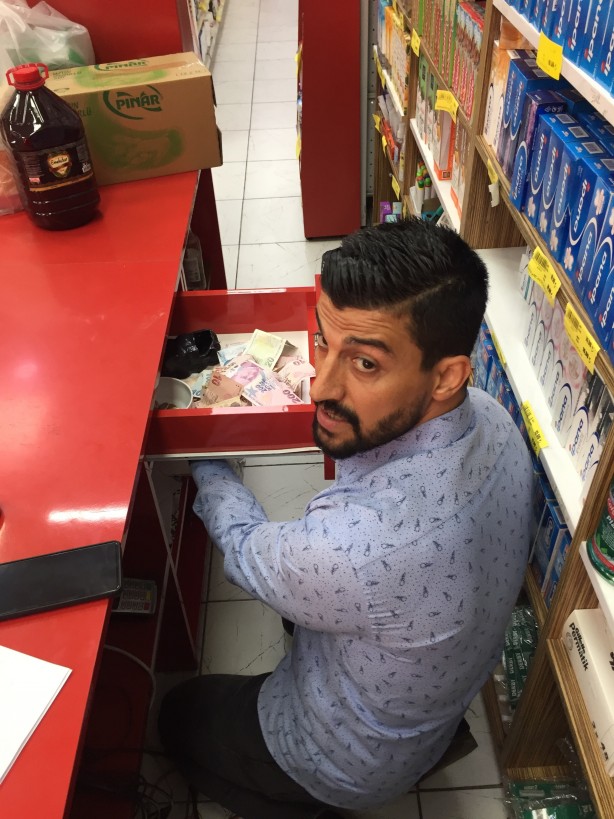 Foto - Böylesini zor duyarsınız! Dükkan sahibini bile hayran bırakan hırsız