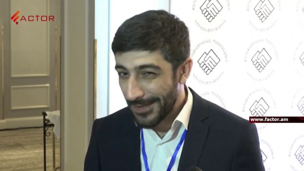 Foto - Bozkurt işareti yapan bu gizemli adam bakın kimmiş! Ortalık fena karıştı