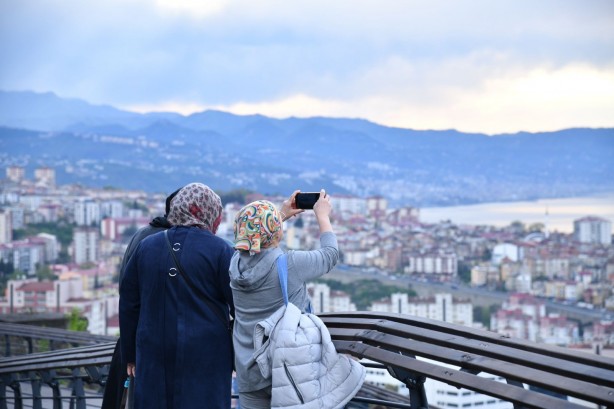 Foto - Boztepe seyir terası ve yürüyüş yoluna yoğun ilgi