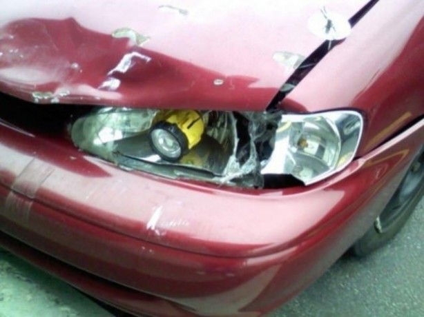 Bozuk eşyalara absürt çözümler