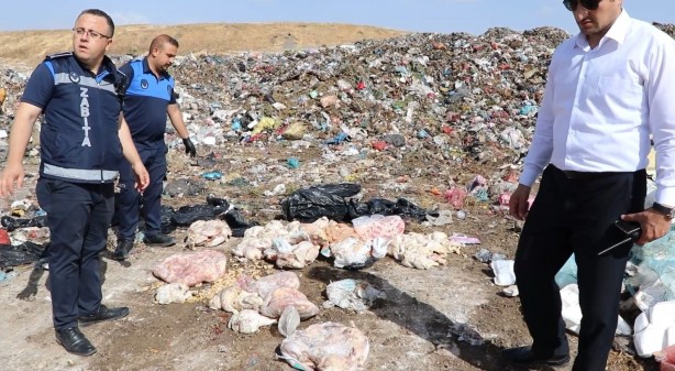 Foto - Bozuk et ve tavukları çamaşır suyu ile yıkadılar! Sonrası tam anlamıyla skandal