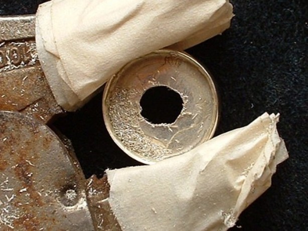 Foto - Bozuk parayla yüzük nasıl yapılır?