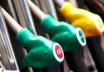 Foto - Brent petrol LPG, motorin, benzin! Akaryakıtta tabela! İndirim üstüne motorine zam geliyor: Akaryakıt istasyonlarında kuyruk oldu