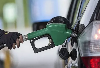 Foto - Brent petrol LPG, motorin, benzin! Akaryakıtta tabela! İndirim üstüne motorine zam geliyor: Akaryakıt istasyonlarında kuyruk oldu