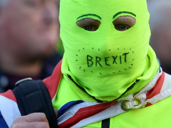 Foto - Brexit Avrupa'yı karıştırdı! Sokaklar savaş alanına döndü