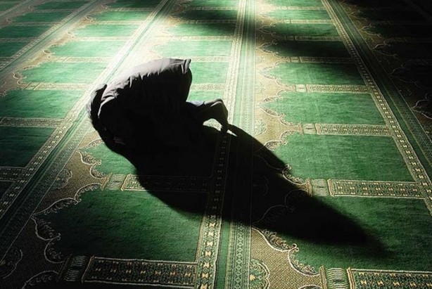Foto - Bu 3 huy münafıklık alameti!