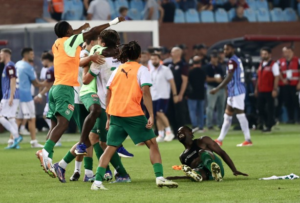 Foto - Bu açıklama çok konuşulur... Menajerler Trabzonspor'un kanını emiyor! Öyle rakamlar ortaya çıktı ki...