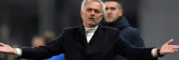 Foto - Bu adam çıldırmış olmalı! Olay tepki: Biraz abartmadın mı Mourinho efendi...
