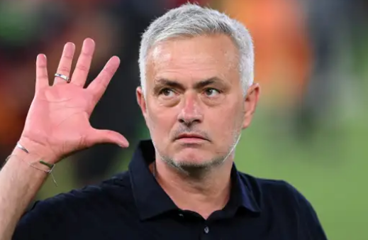 Foto - Bu adam çıldırmış olmalı! Olay tepki: Biraz abartmadın mı Mourinho efendi...